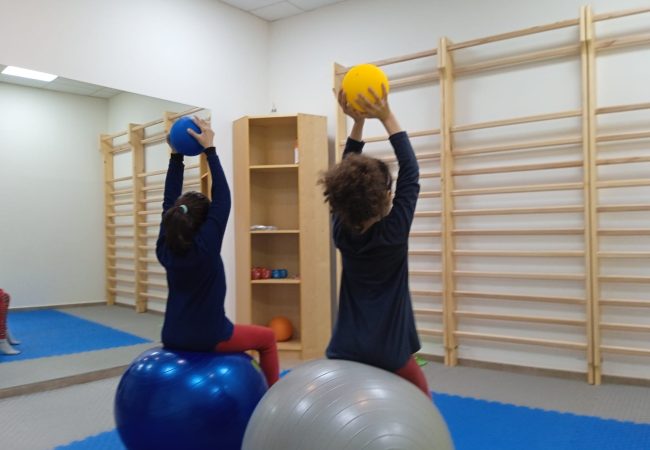 FISIOTERÀPIA PER ADOLESCENTS